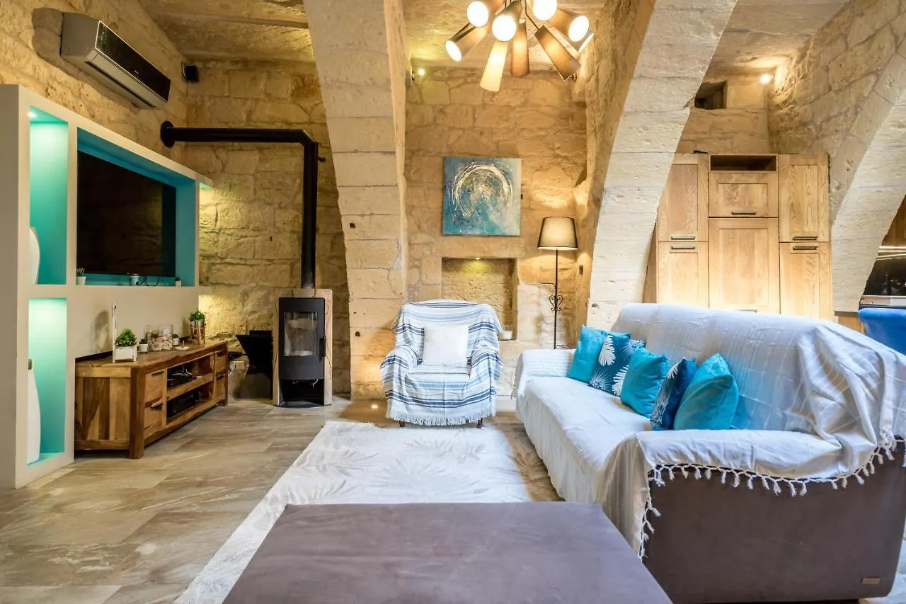 Luxurious Villa With Indoor Heated Pool Zurrieq Malta
